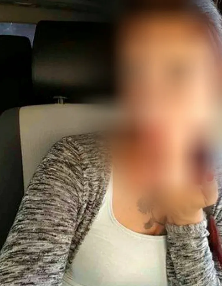 Corinna, 39