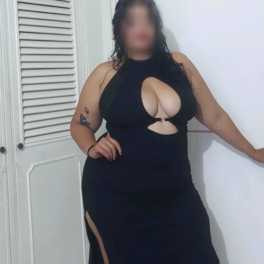 Elif, 22