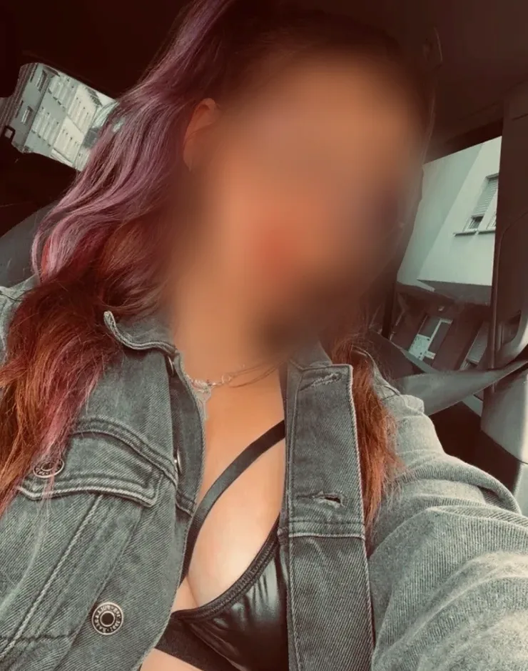 Jovana, 27