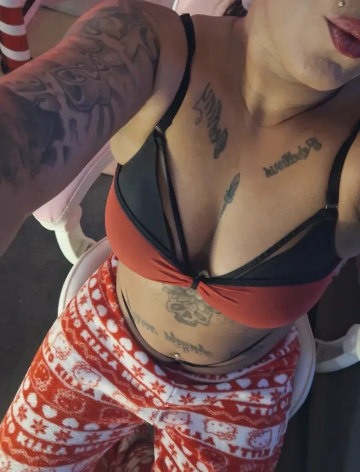 Katrin, 31
