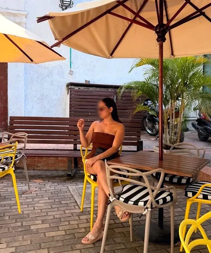 Michaela, 30